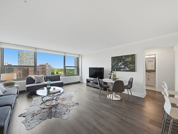 3rd image of 3600 N Lake Shore Dr APT 1814