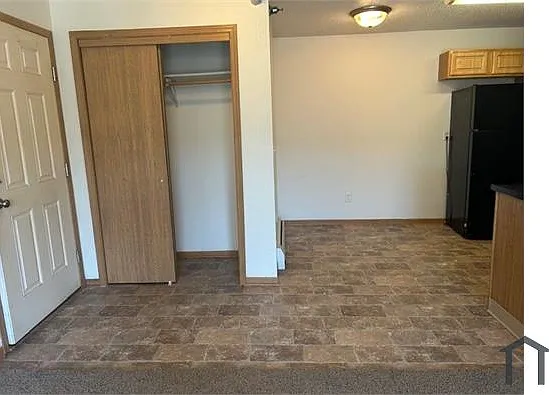 6009 Creston Ave — Photo 10