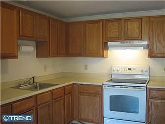 2nd image of 202 Gibbons Ct