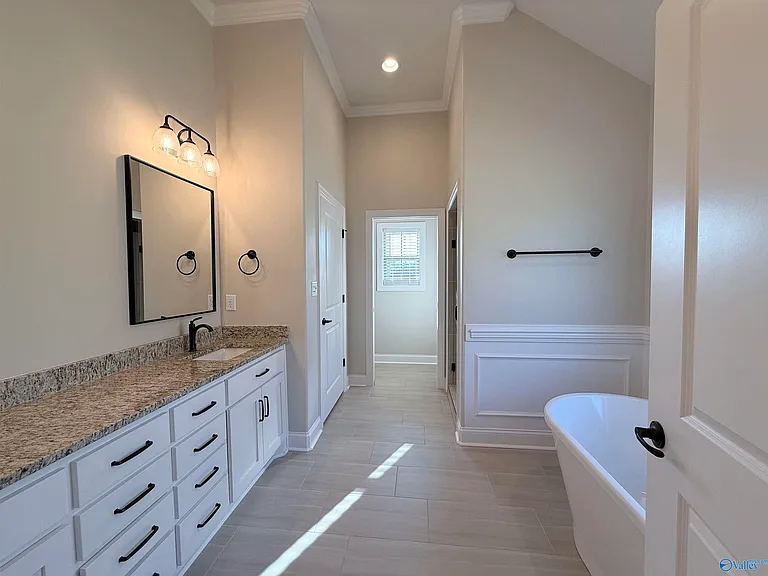 26430 Birkshire Ln — Photo 16