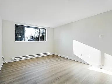 2nd image of 38 Bayview Ter APT 4