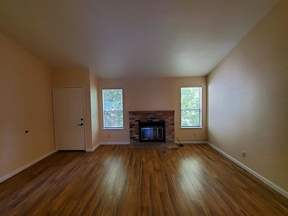 4th image of 9151 Newhall Dr APT 115