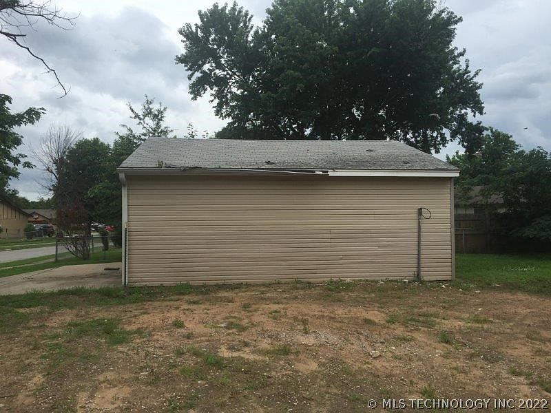 2nd image of 2766 S 116th East Ave