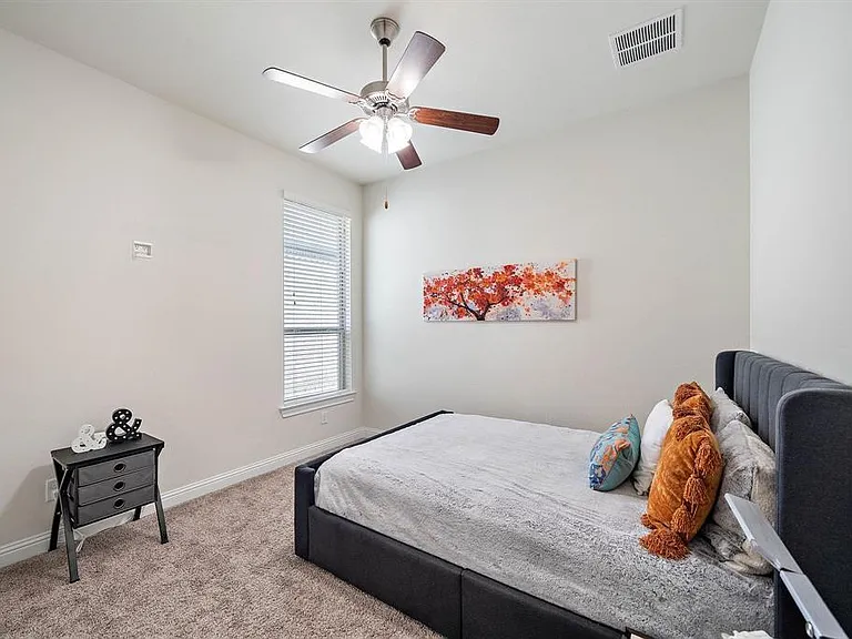 8915 Leaning Hollow Ln — Photo 9