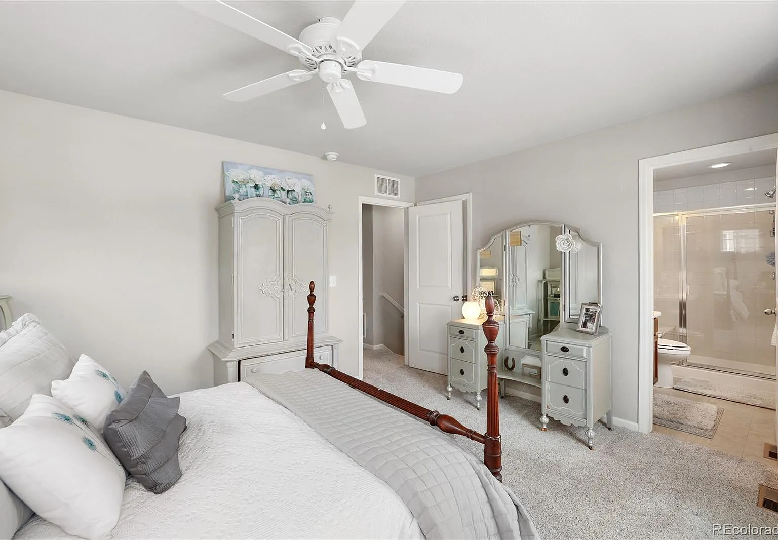 3 bed, 2161 sqft, $3,175 — Photo 4