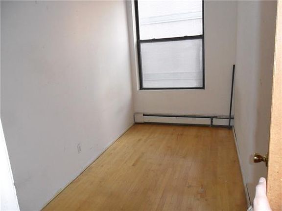 5th image of 113 Cedar St APT 3B