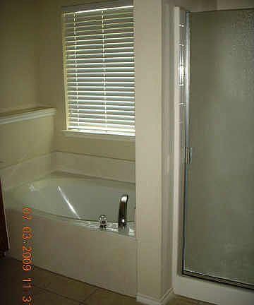 5th image of 732 Horseshoe Ct