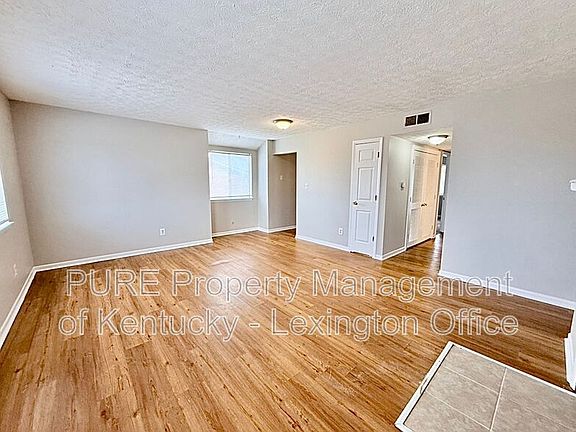 3rd image of 3772 Camelot Dr APT 4