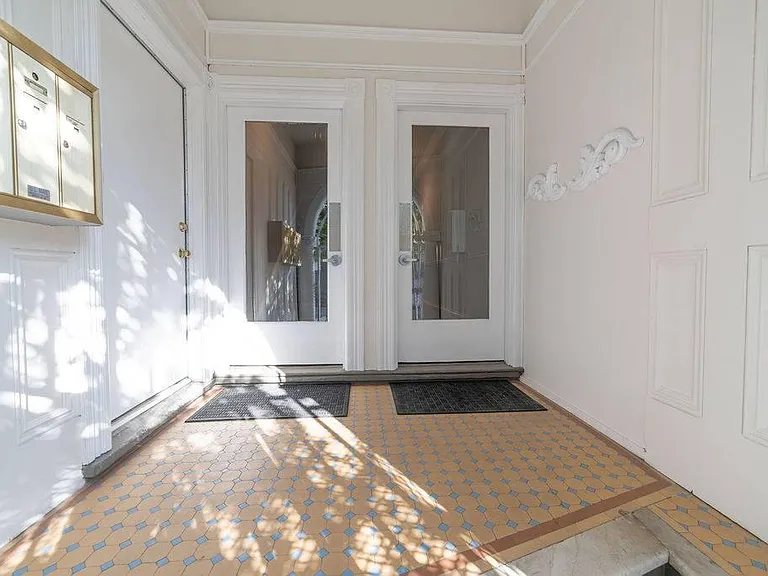 4728 Shattuck Ave #30A — Photo 11