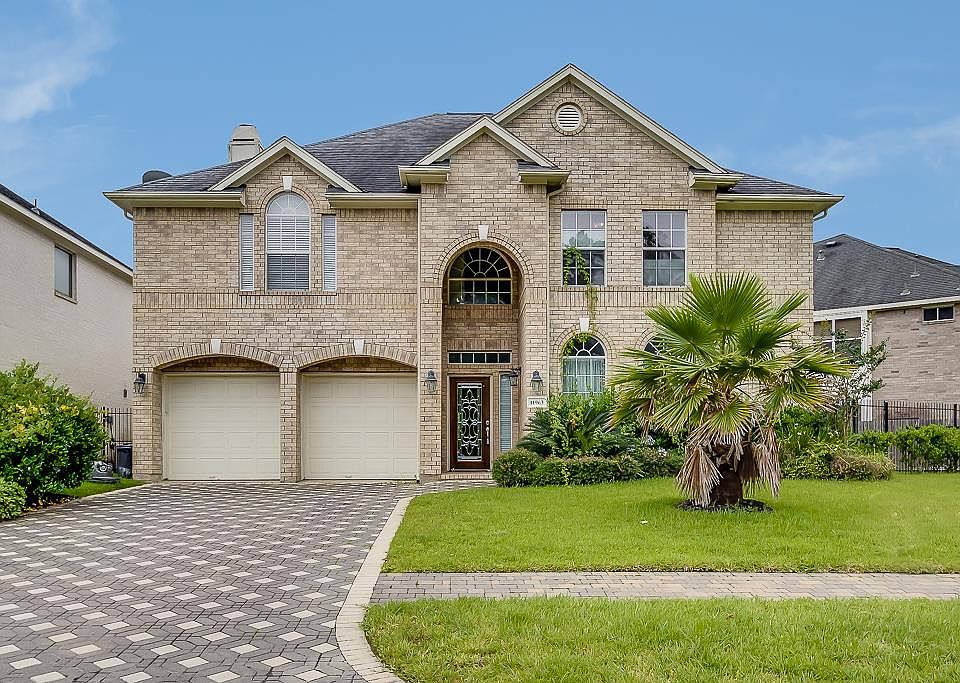 1st image of 11963 Lismore Lake Dr