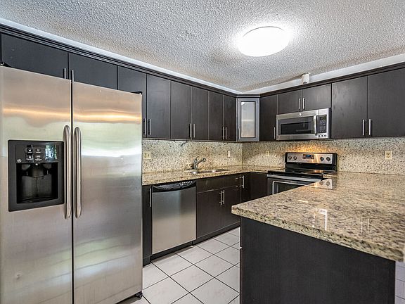 2nd image of 164 San Remo Blvd