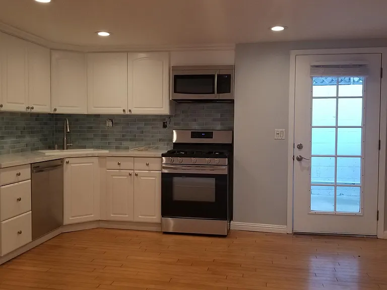 2519 1/2 Ripley Ave — Photo 6