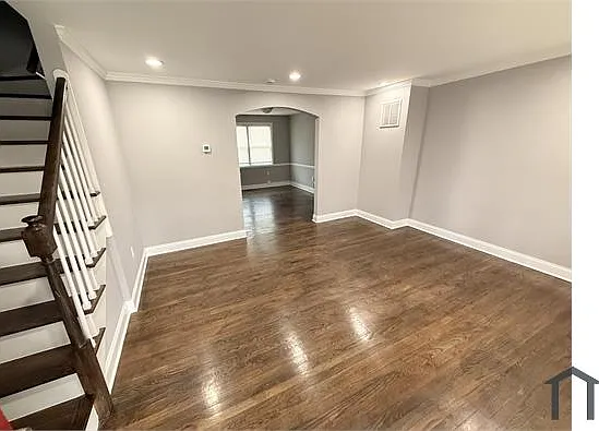 1335 Gittings Ave — Photo 2