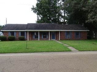 1102 Medallion Dr, Greenwood, MS 38930