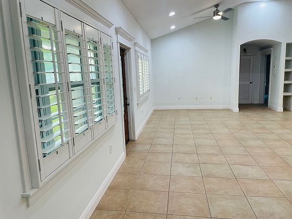 5th image of 4412 El Prado Blvd