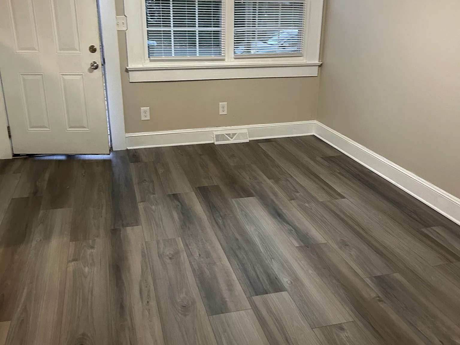 1 bed, 850 sqft, $840 — Photo 2
