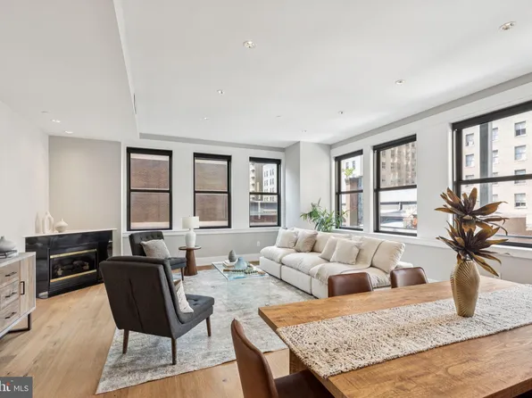 1515 Locust St Unit 800, Philadelphia, PA 19102