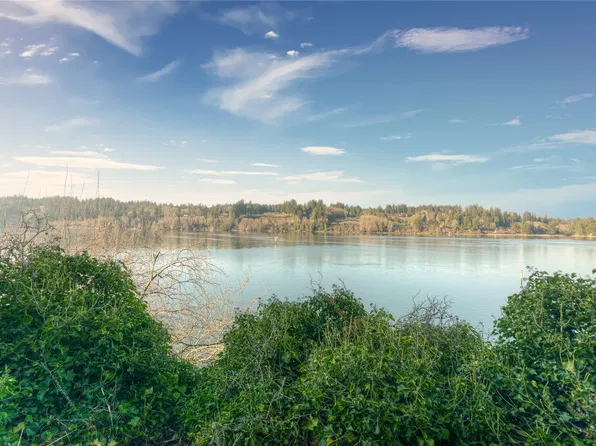 3018 Steamboat Island Loop NW, Olympia, WA 98502