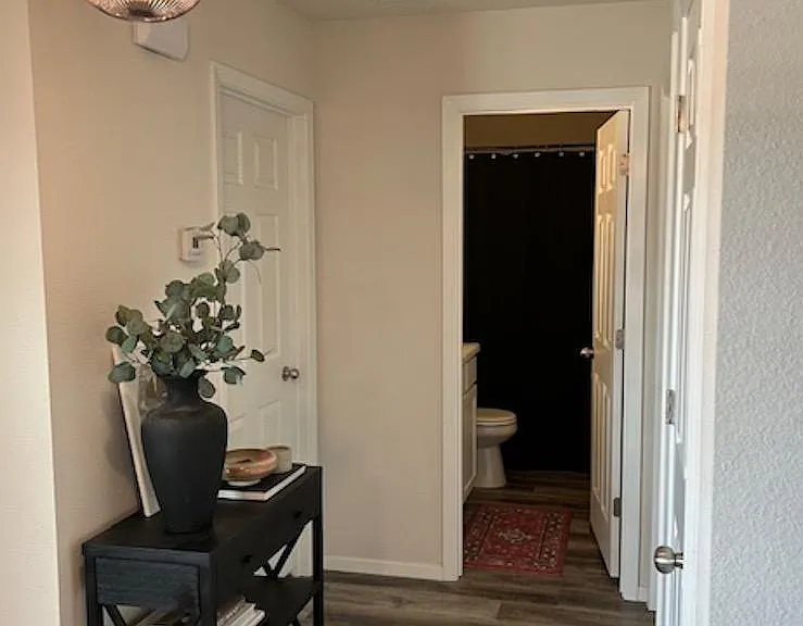 1312 S Morningside Dr — Photo 2