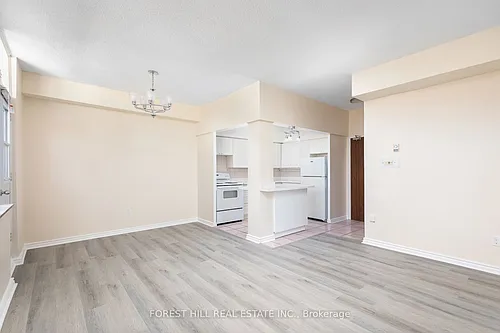 34 Walmer Rd #705 Photo 1