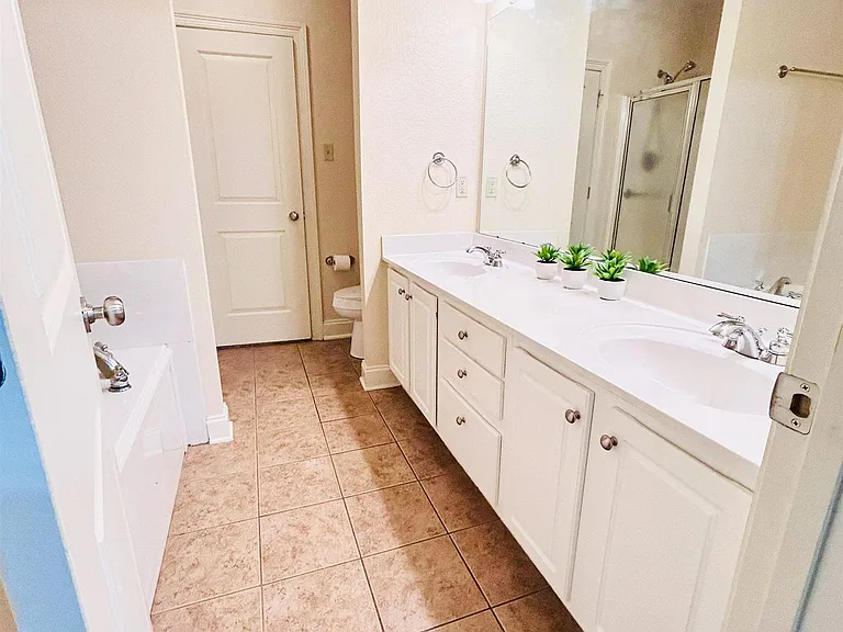 4848 Windsor Village Dr #63 — Photo 6