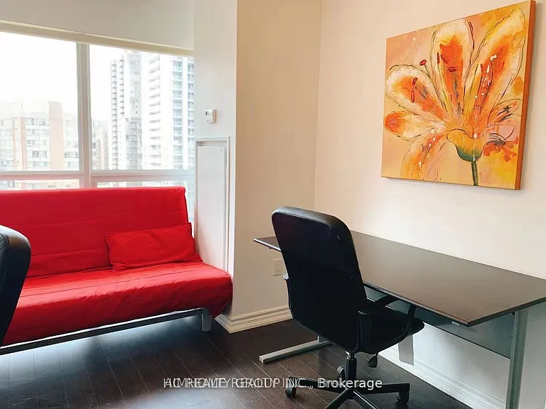 386 Yonge St #1221 — Photo 9