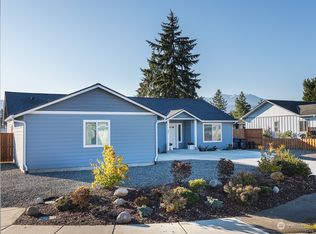 11 W Cobblestone Ln, Sequim, WA 98382