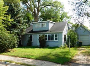 113 Bay Rd, Fox Lake, IL 60020