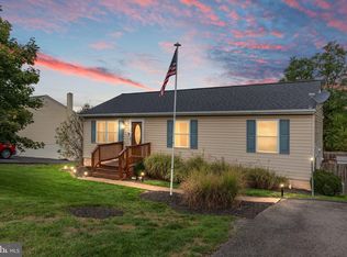 126 Greenleaf Rd, Strasburg, VA 22657