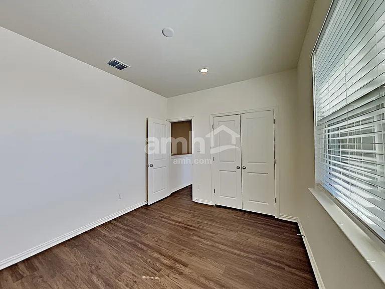 2709 Meadowood Hts — Photo 12
