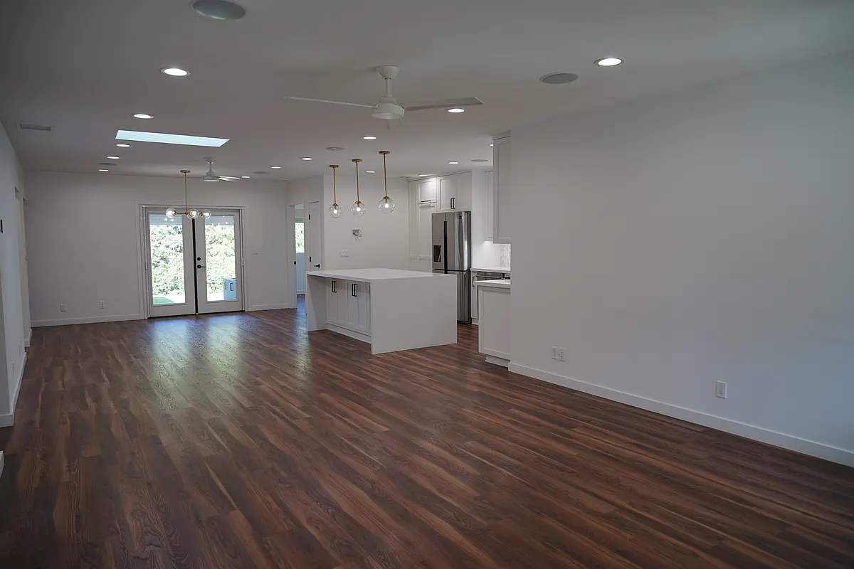 Building Photo - 4466 Sherman Oaks Cir