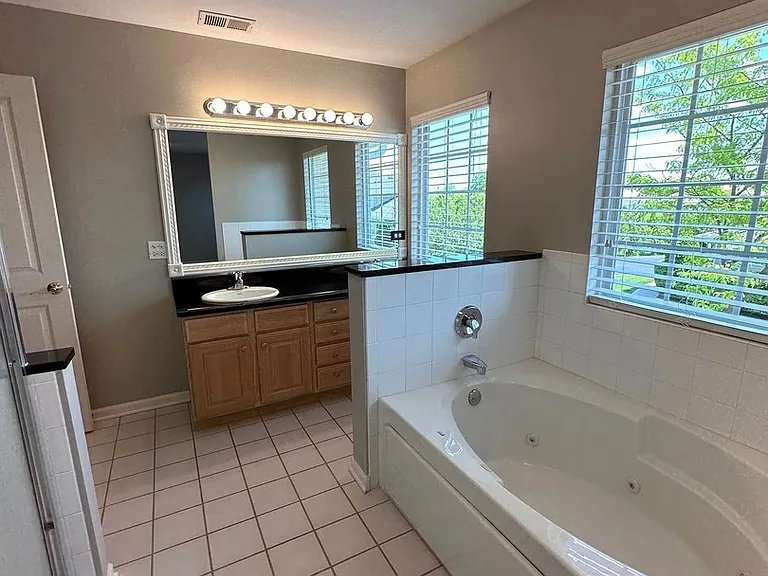 1282 Walnut Glen Dr — Photo 21