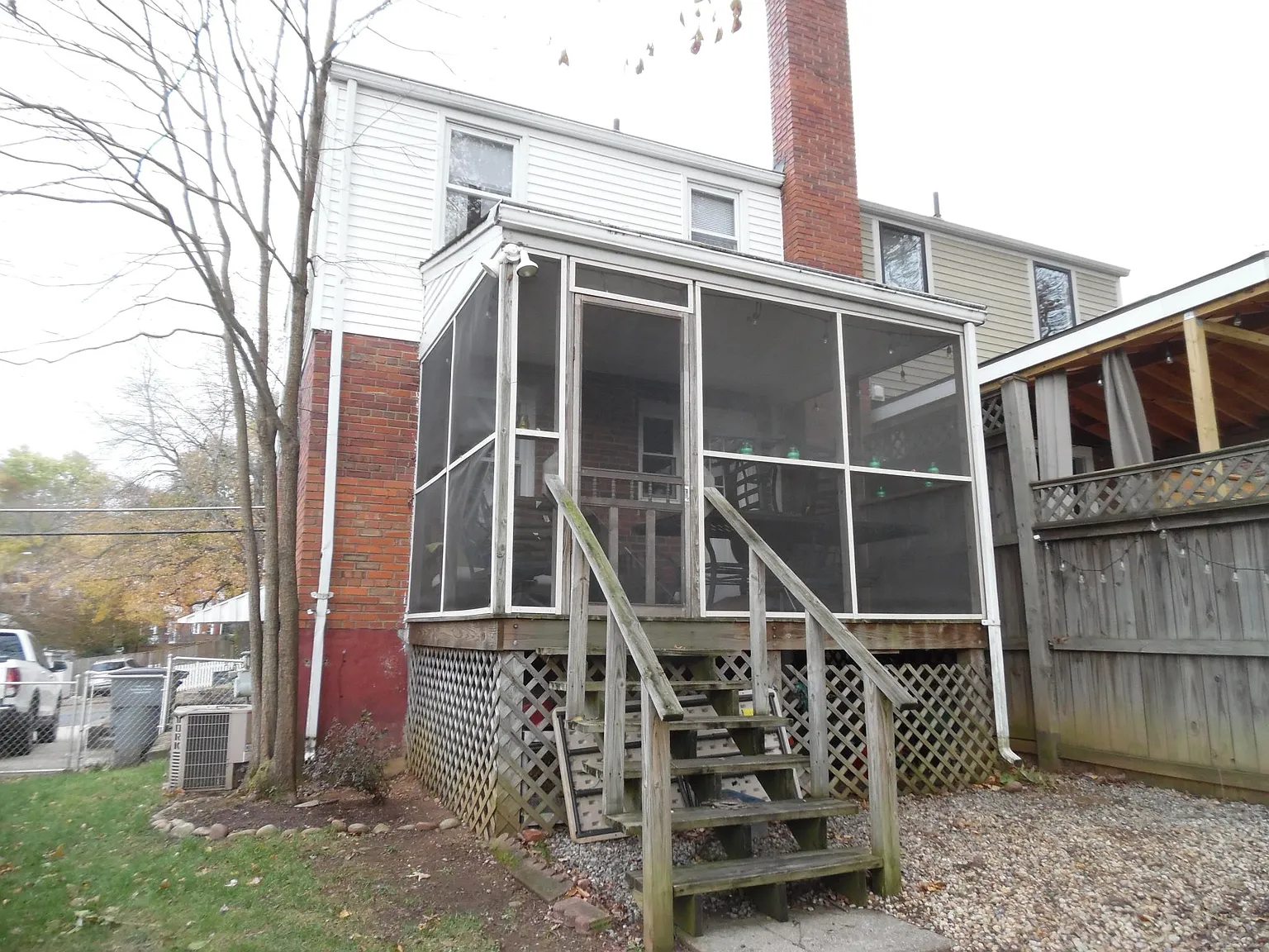 3 bed, 1080 sqft, $2,950 — Photo 2