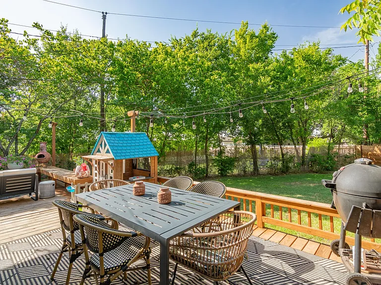 614 Long Bow Ln — Photo 10