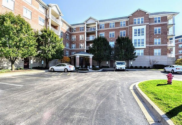 1st image of 101 Pointe Dr Unit 301