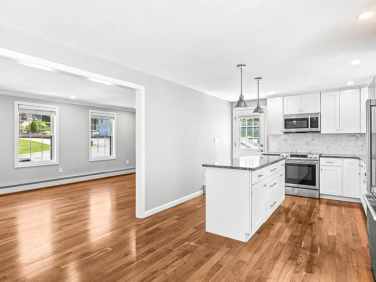 38 Idora Ave — Photo 14