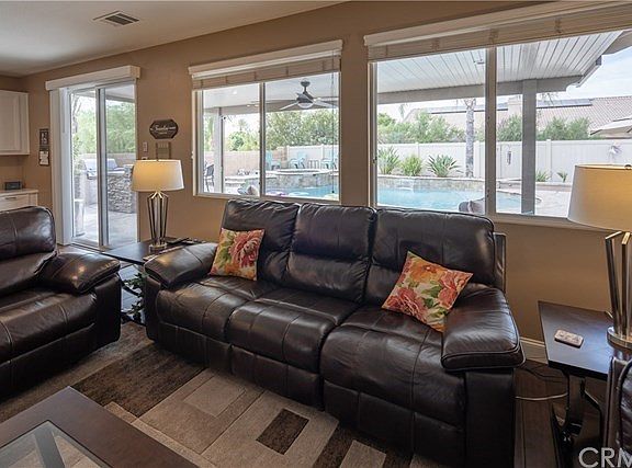 4th image of 32540 Cullen Ct