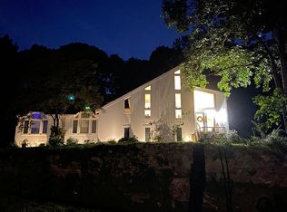 67 Greenwood Ln, Monroe, CT 06468