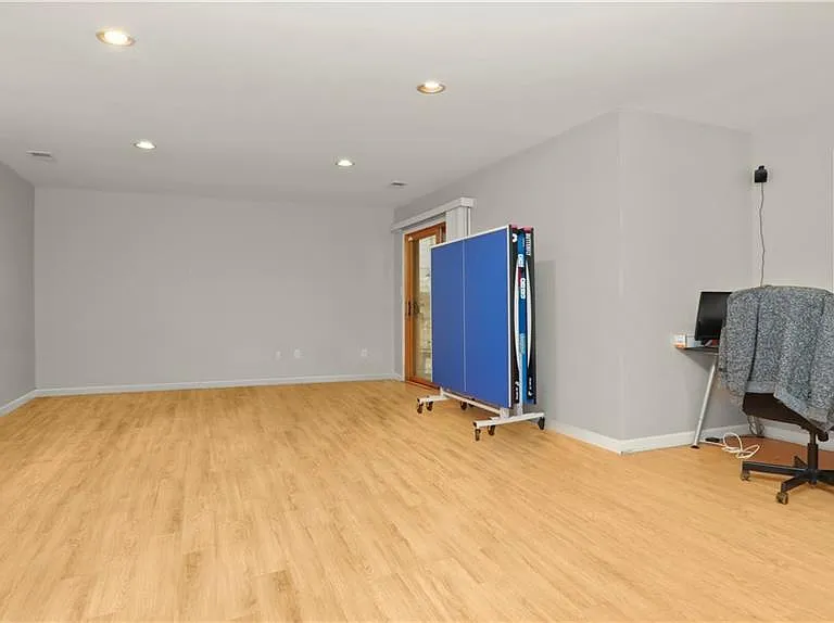 4 Pinewood Cir — Photo 20