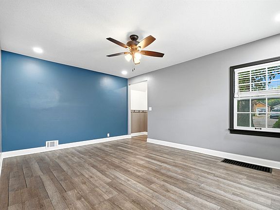5th image of 1012 SW Watson Ave