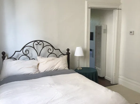 (undisclosed Address), Oakland, CA 94607