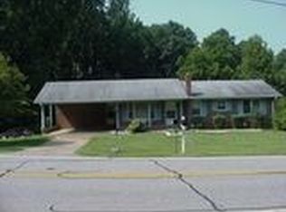 495 Roberts Rd, Athens, GA 30606