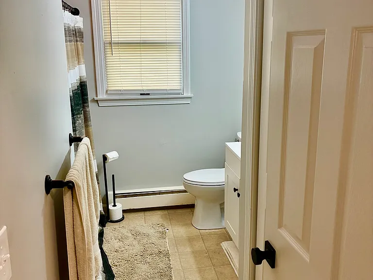 60 Dickerman Ave #60 — Photo 19