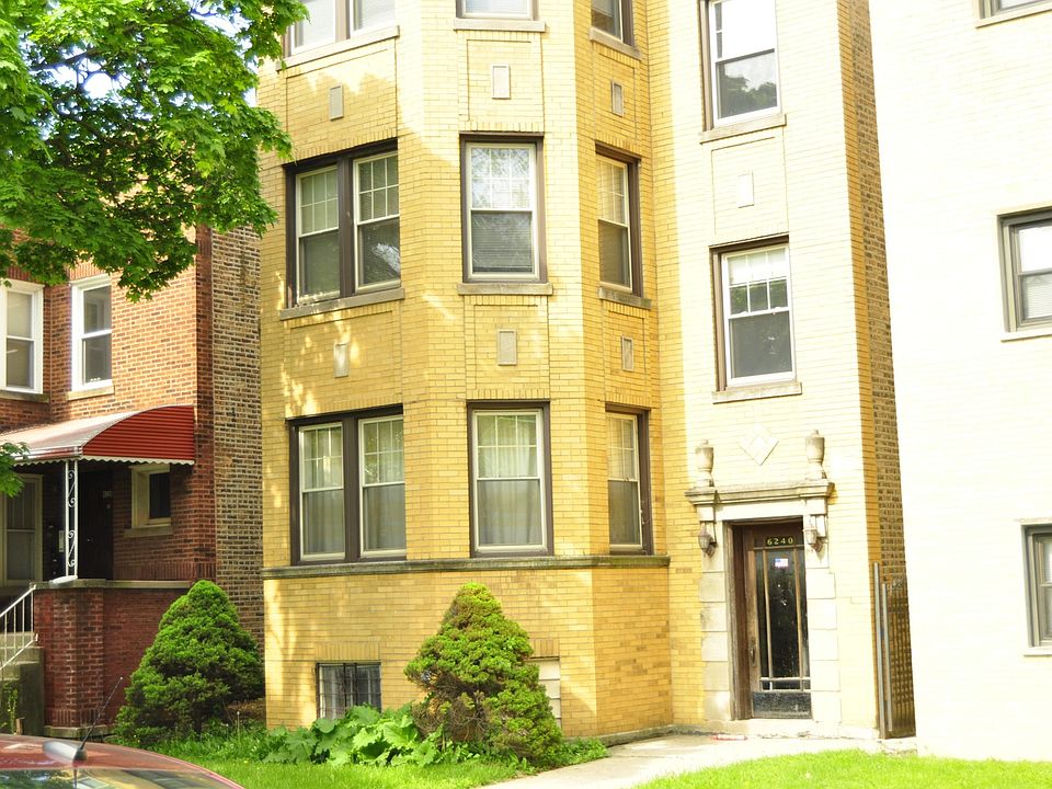 1st image of 6240 N Rockwell St
