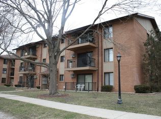 7000 W 110th St APT 2, Worth, IL 60482