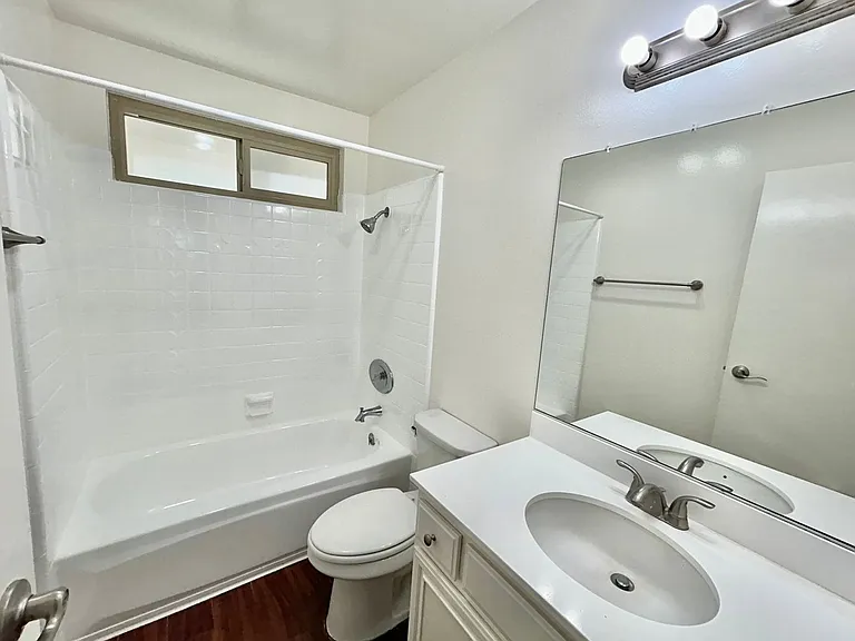 Monte Vista Townhomes — Photo 9