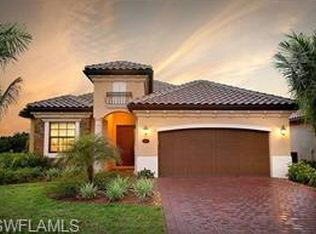 2982 Aviamar Cir, Naples, FL 34114