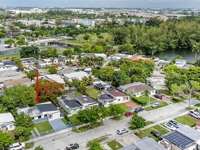 50 NW 68th Ct — Photo 27