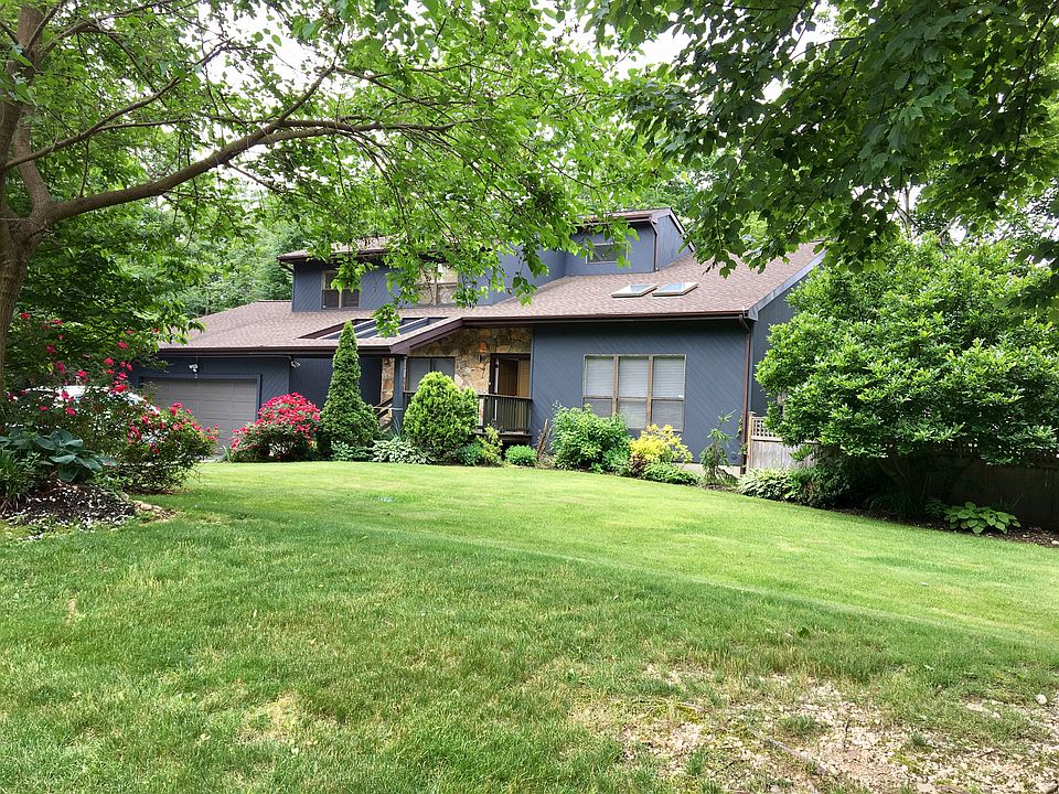 1st image of 3 Holdsworth Dr