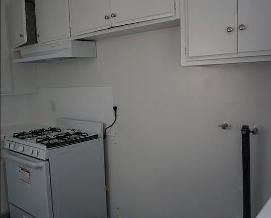 5th image of 715 N Garfield St APT A